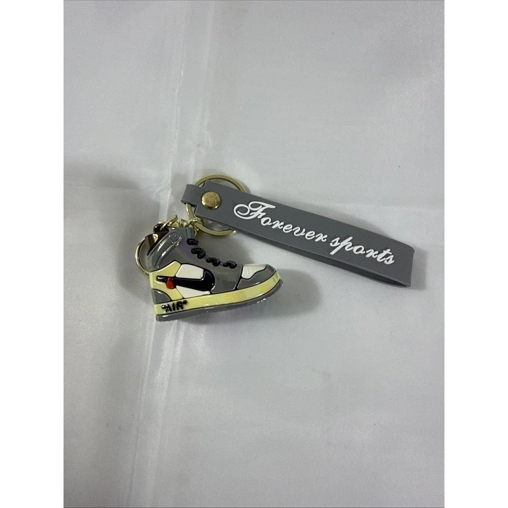 SNEAKER KEYCHAIN AKA NIKE AIRFORCE ONE NEW COLLECTABLE JORDAN NBA US SELLER